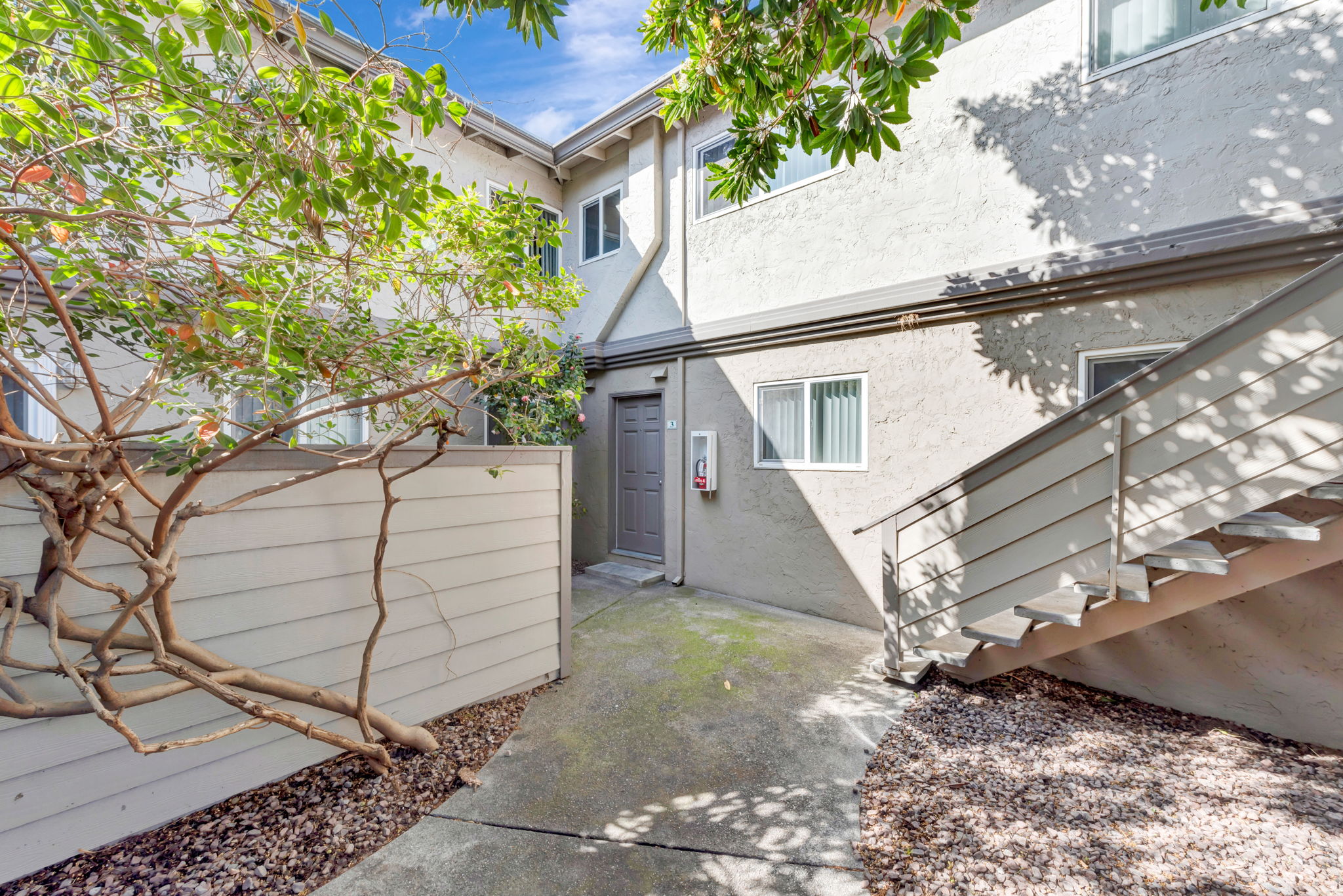 Sunnyvale Place Apartments photo 4